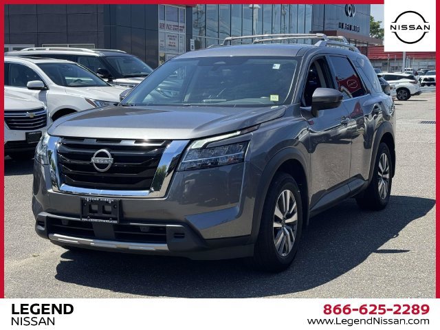 Used 2024 Nissan Pathfinder SL AWD/4WD image 4