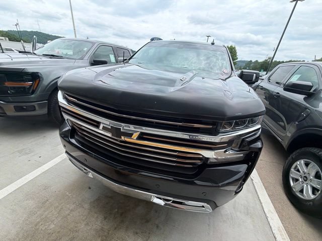 Used 2020 Chevrolet Silverado 1500 High Country w/ Technology Package AWD/4WD image 4