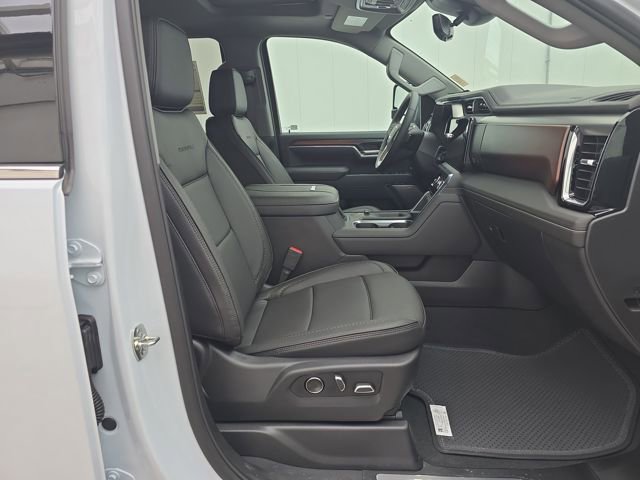 New 2026 GMC Sierra 3500 Denali w/ Denali Reserve Package image 40