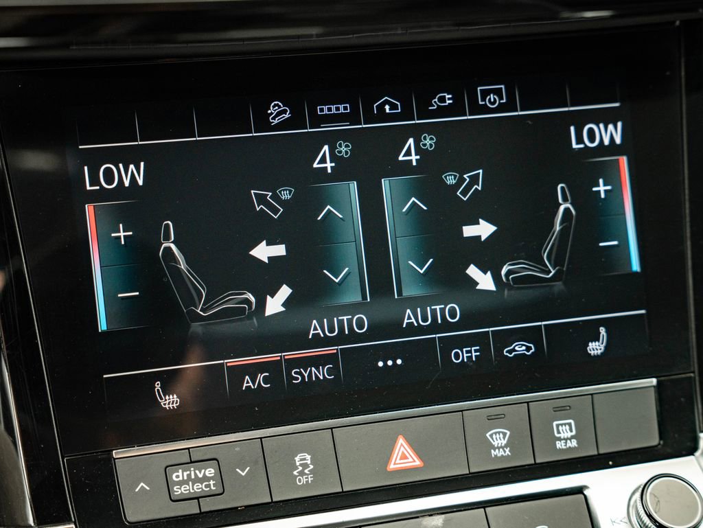 Used 2021 Audi e-tron Premium w/ Convenience Plus Package AWD/4WD image 34