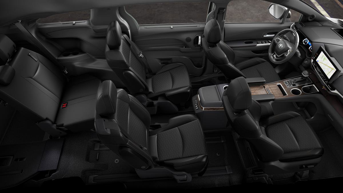 New 2026 Toyota Sienna Platinum AWD/4WD image 4