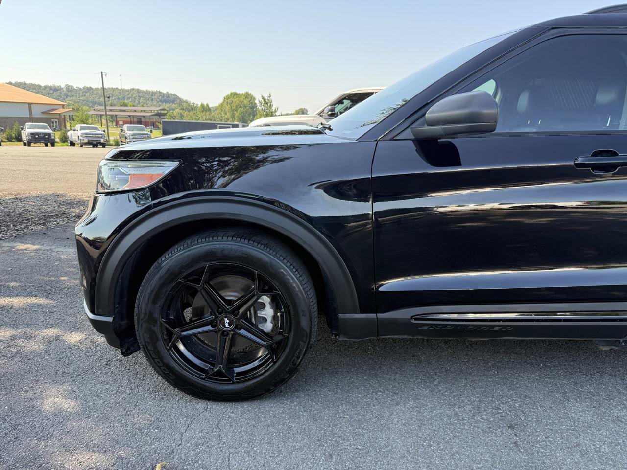 Used 2021 Ford Explorer XLT w/ Equipment Group 202A RWD image 38