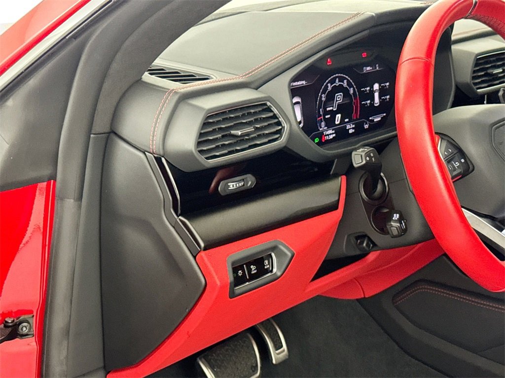 Used 2024 Lamborghini Urus S image 10