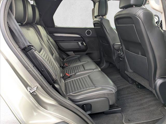 Used 2017 Land Rover Discovery First Edition image 20