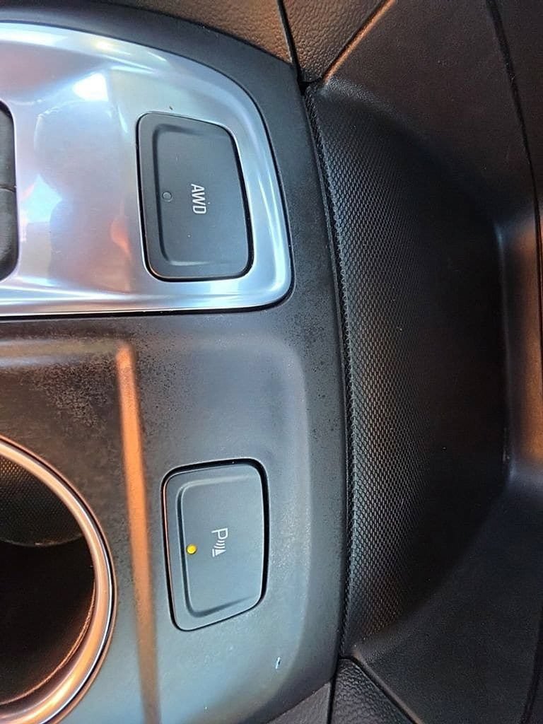 Used 2024 Chevrolet Equinox LT AWD/4WD image 19