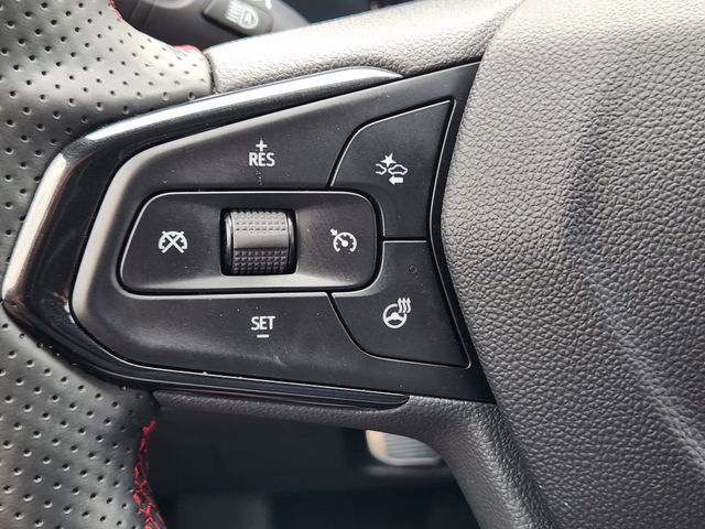 Used 2025 Chevrolet Trax RS w/ Sunroof Package FWD image 29