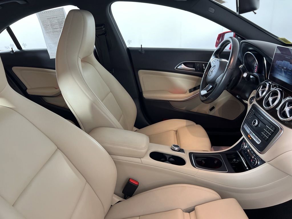 Used 2019 Mercedes-Benz CLA 250 image 13