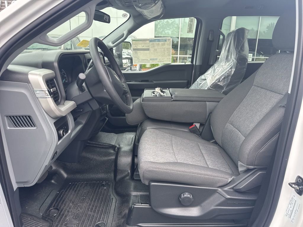 New 2025 Ford F350 XL w/ XL Chrome Package image 13