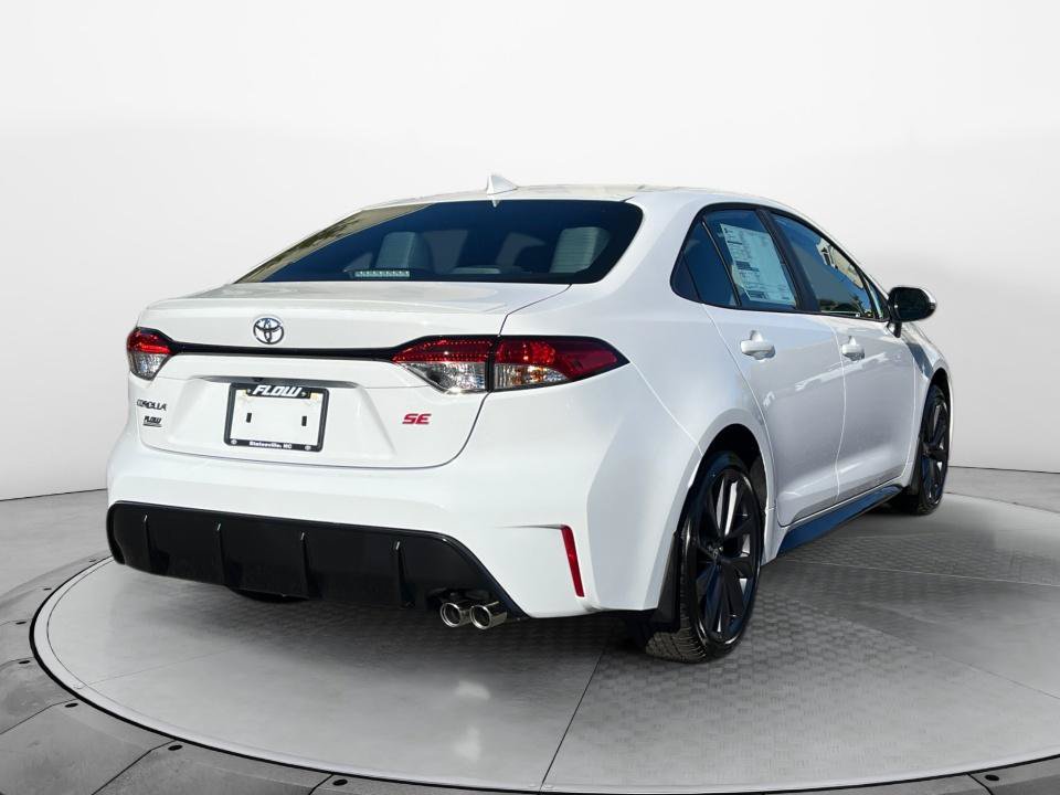 New 2027 Toyota Corolla SE FWD image 7