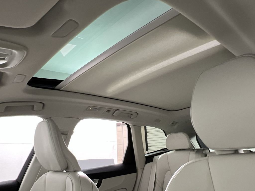 New 2026 Volvo XC60 T8 Ultra w/ Climate Package image 14