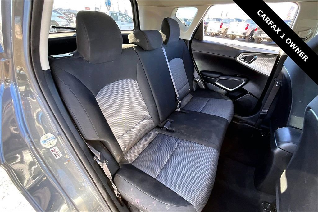 Used 2021 Kia Soul LX image 24