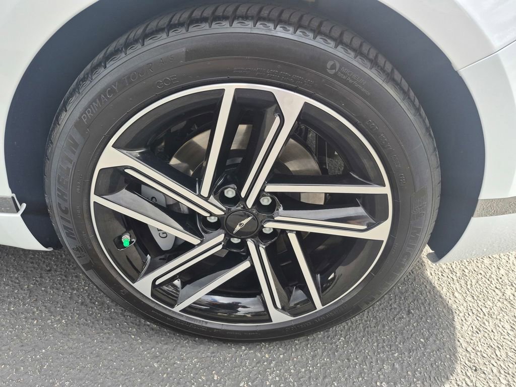 Used 2026 Genesis G80 2.5T Advanced image 10