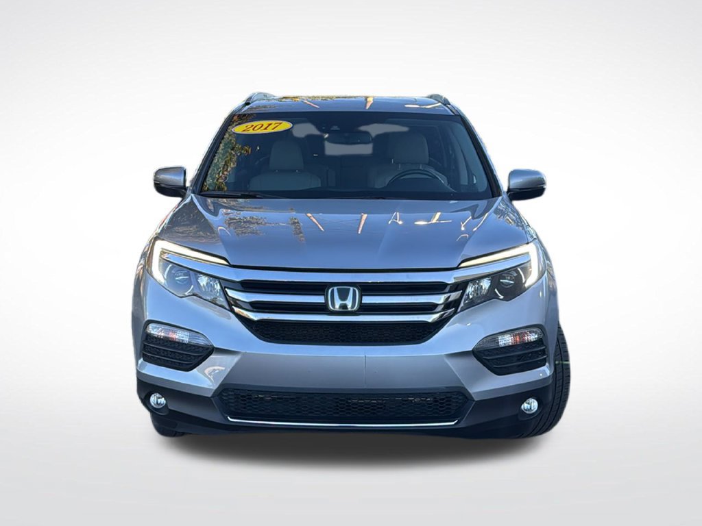 Used 2017 Honda Pilot Elite image 2