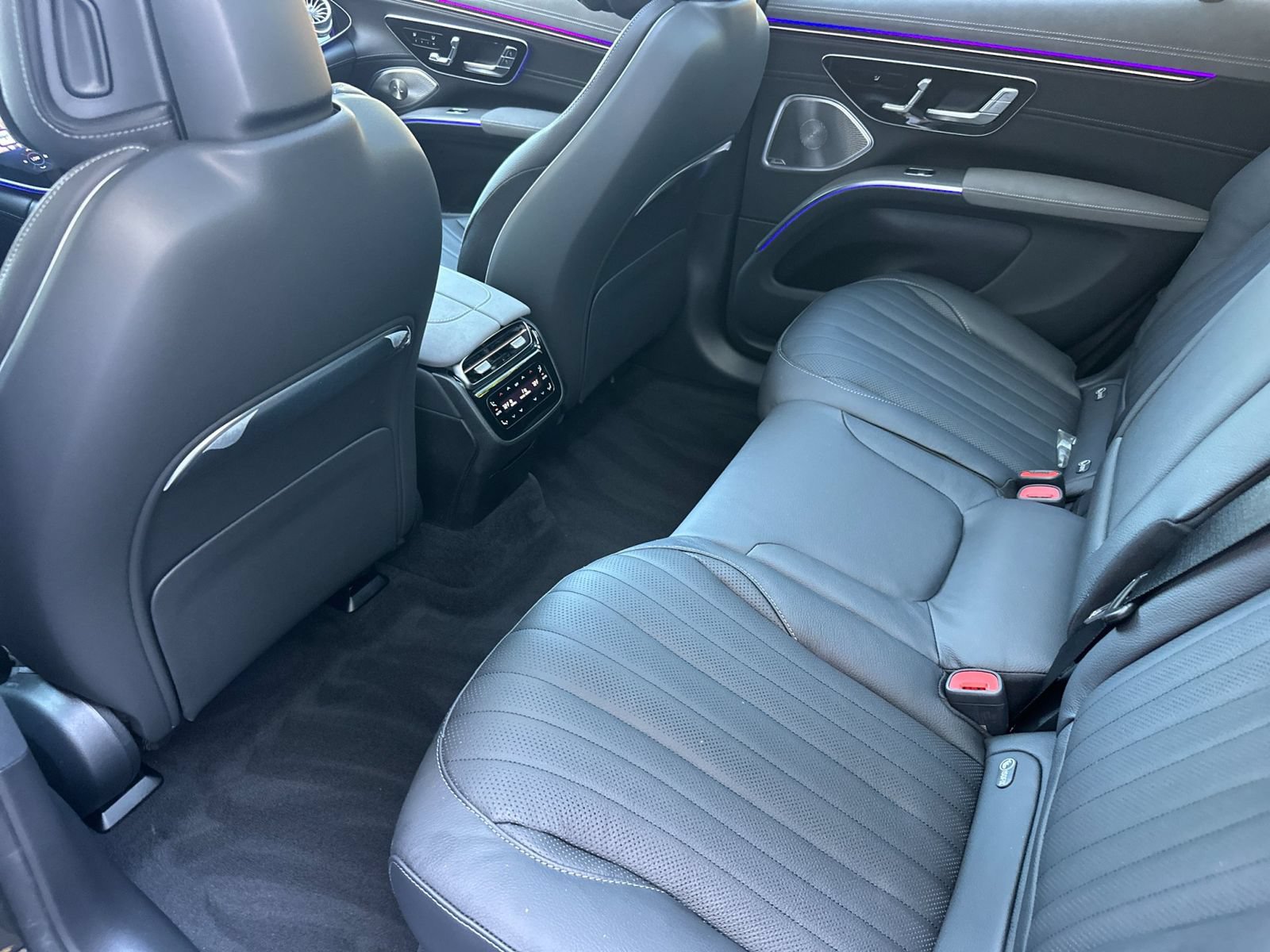 New 2026 Mercedes-Benz EQS 400 4MATIC SUV image 12