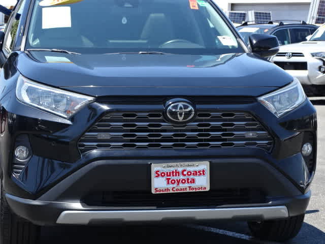 Used 2019 Toyota RAV4 Limited w/ Carpet Mat Package FWD image 4