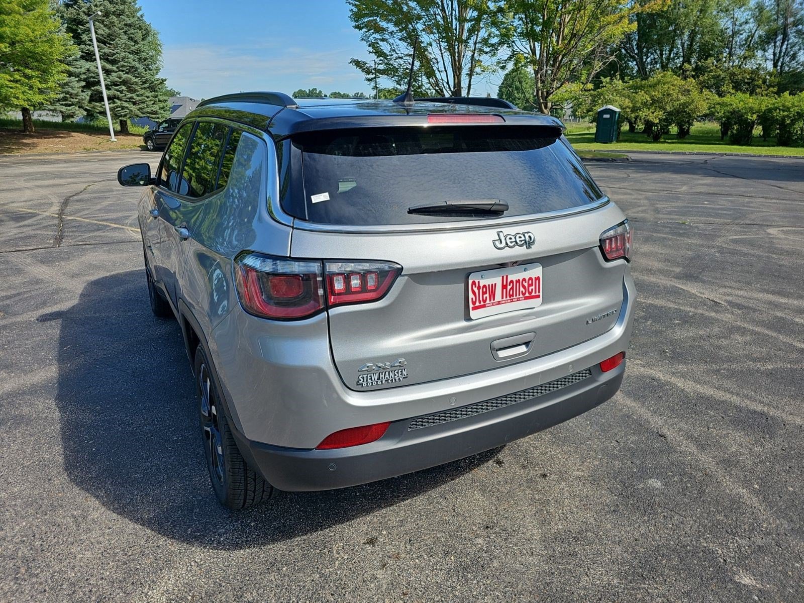 Used 2024 Jeep Compass Limited AWD/4WD image 3