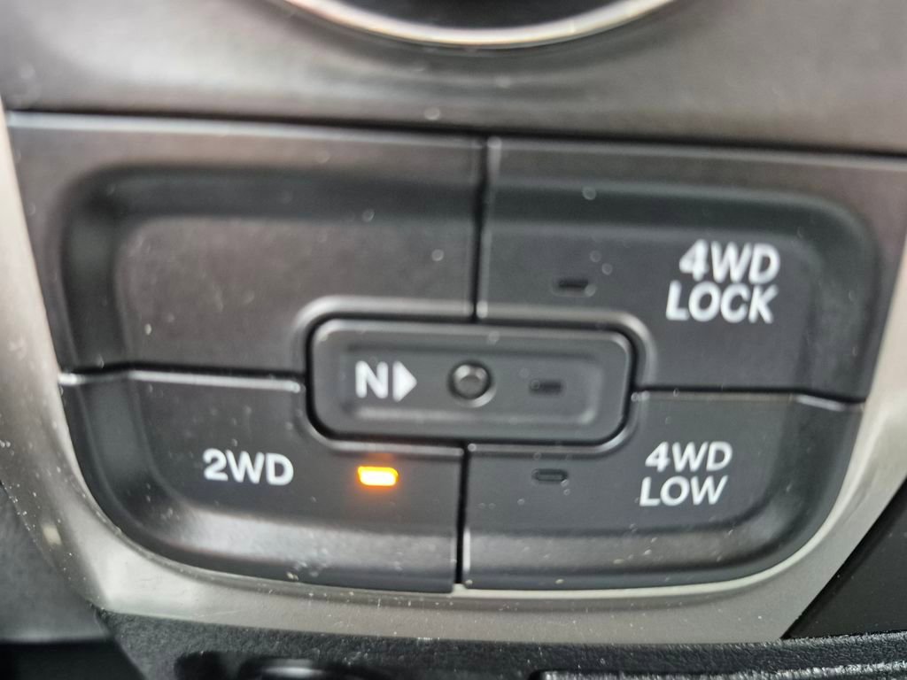 Used 2017 RAM 1500 Classic SLT image 19