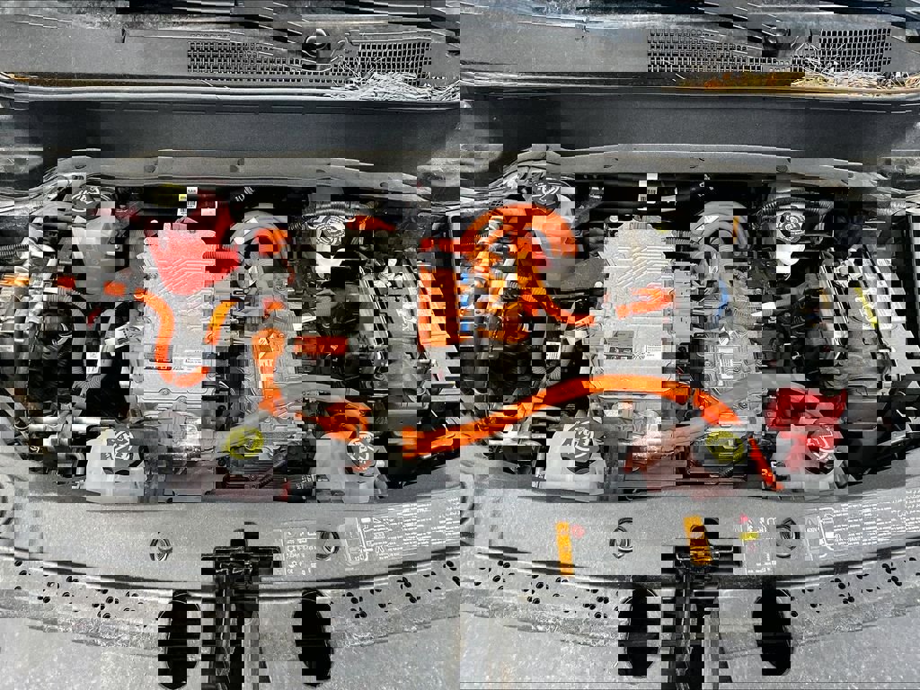 Used 2023 Chevrolet Bolt EUV LT w/ Comfort Package image 28