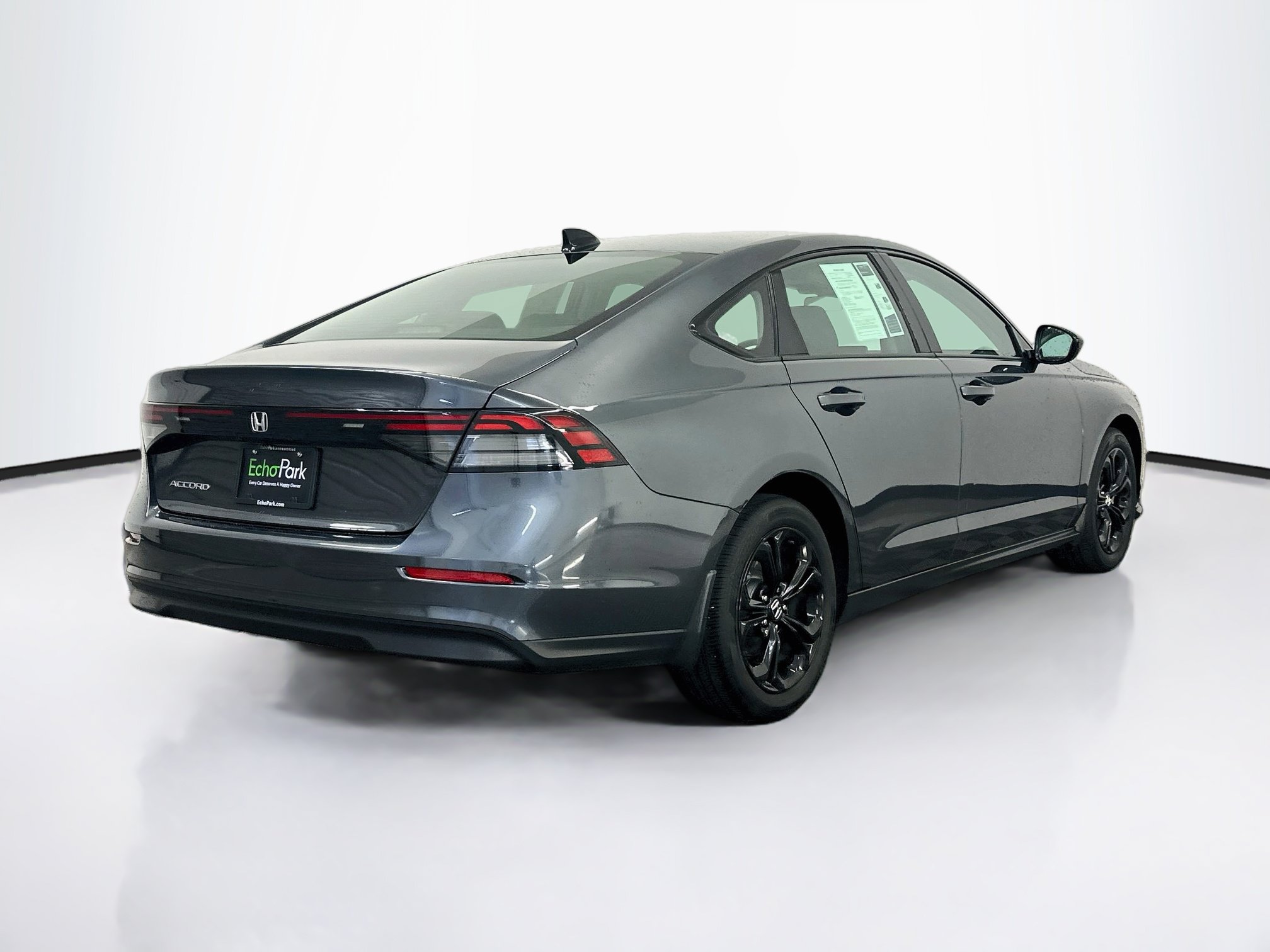 Used 2025 Honda Accord SE image 9