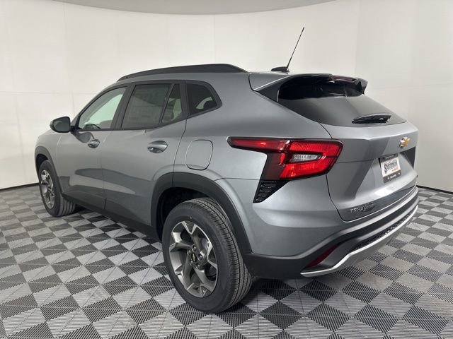 New 2026 Chevrolet Trax LT w/ Driver Confidence Package image 5