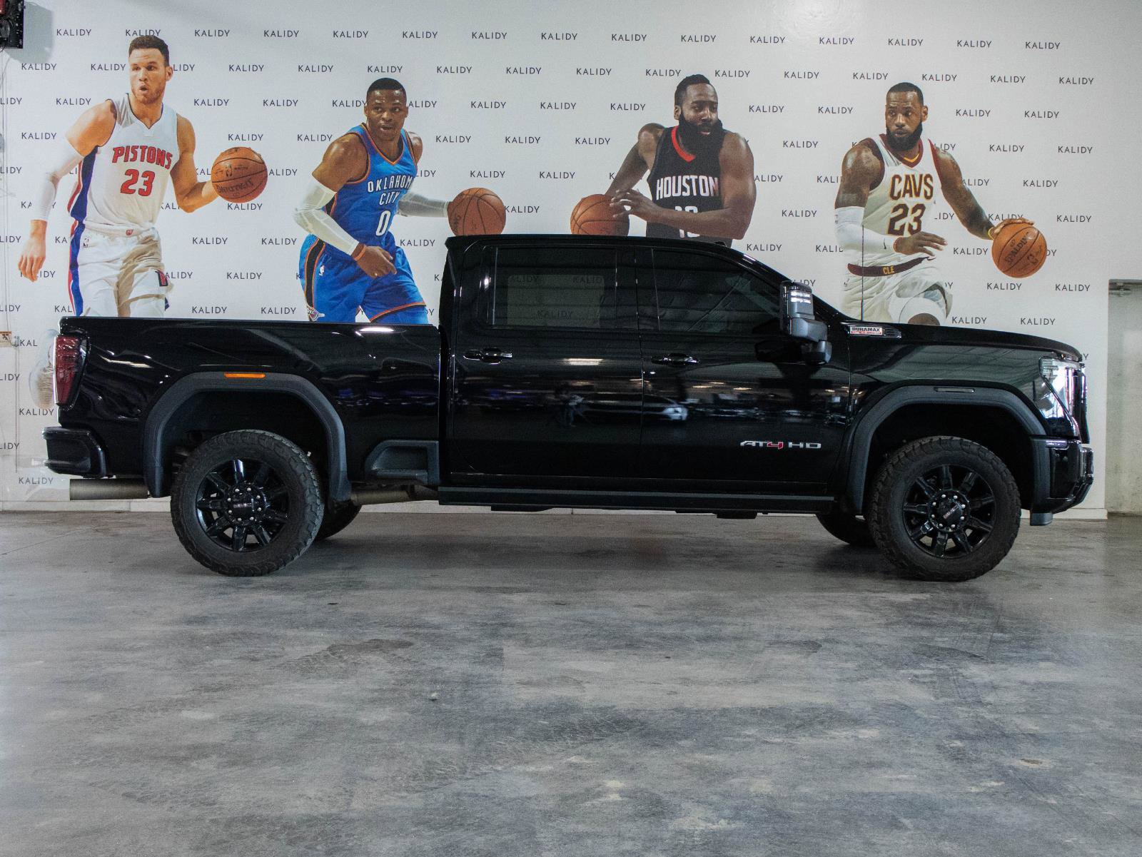 Used 2024 GMC Sierra 2500 AT4 w/ AT4 Premium Plus Package AWD/4WD image 19