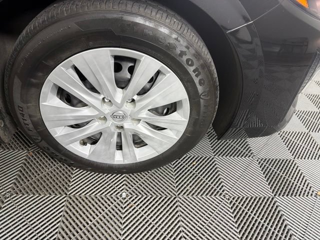 Used 2024 Nissan Sentra S FWD image 30