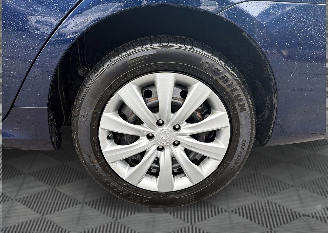 Used 2012 Toyota Corolla LE image 33