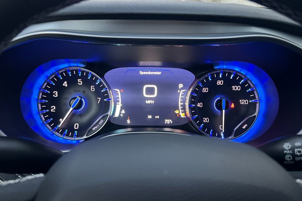 New 2026 Chrysler Pacifica Limited w/ Uconnect Theater Family Group image 27