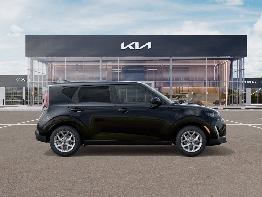 New 2025 Kia Soul S FWD image 8