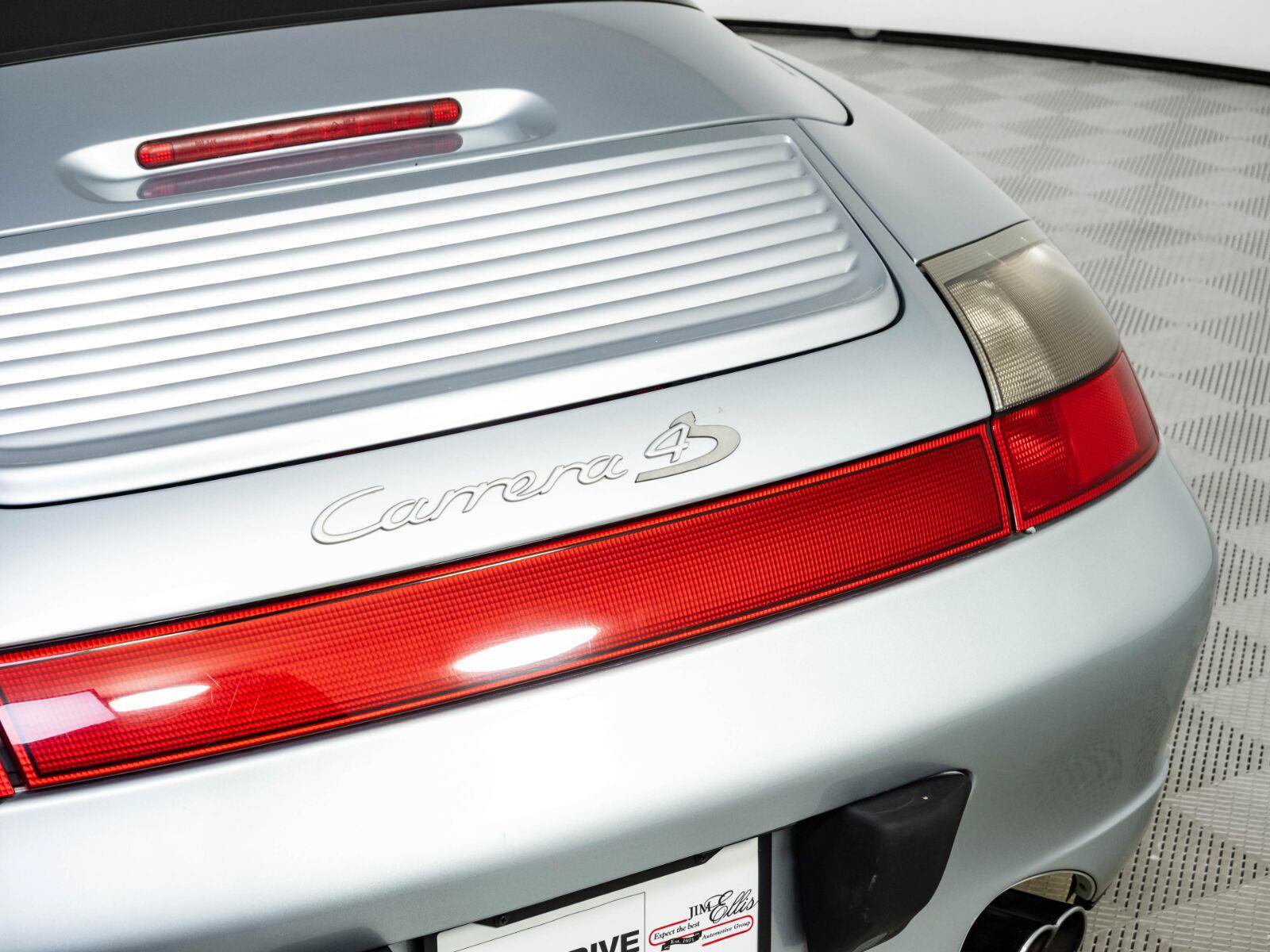 Used 2004 Porsche 911 Carrera 4S AWD/4WD image 25