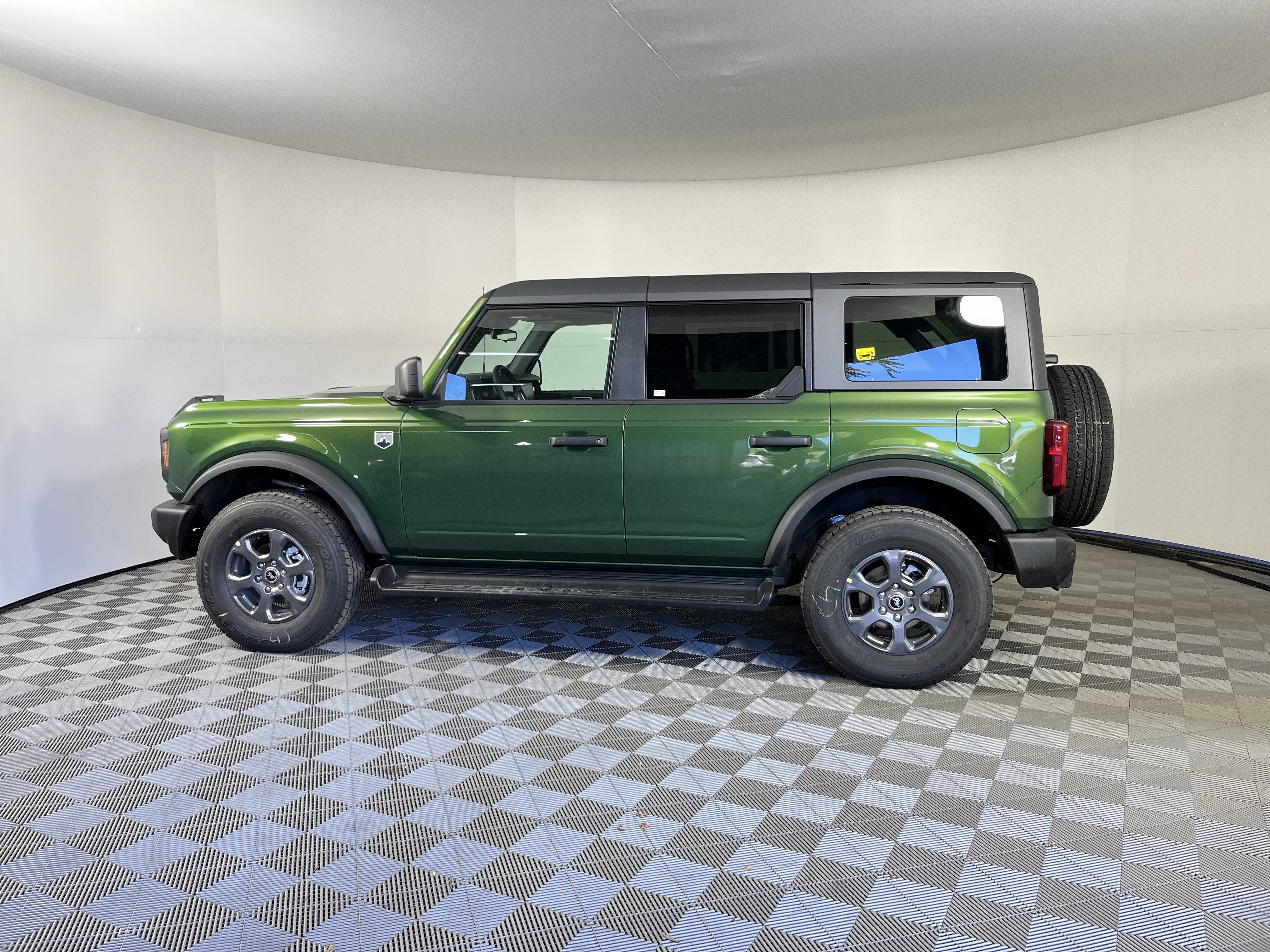 New 2025 Ford Bronco Big Bend image 2