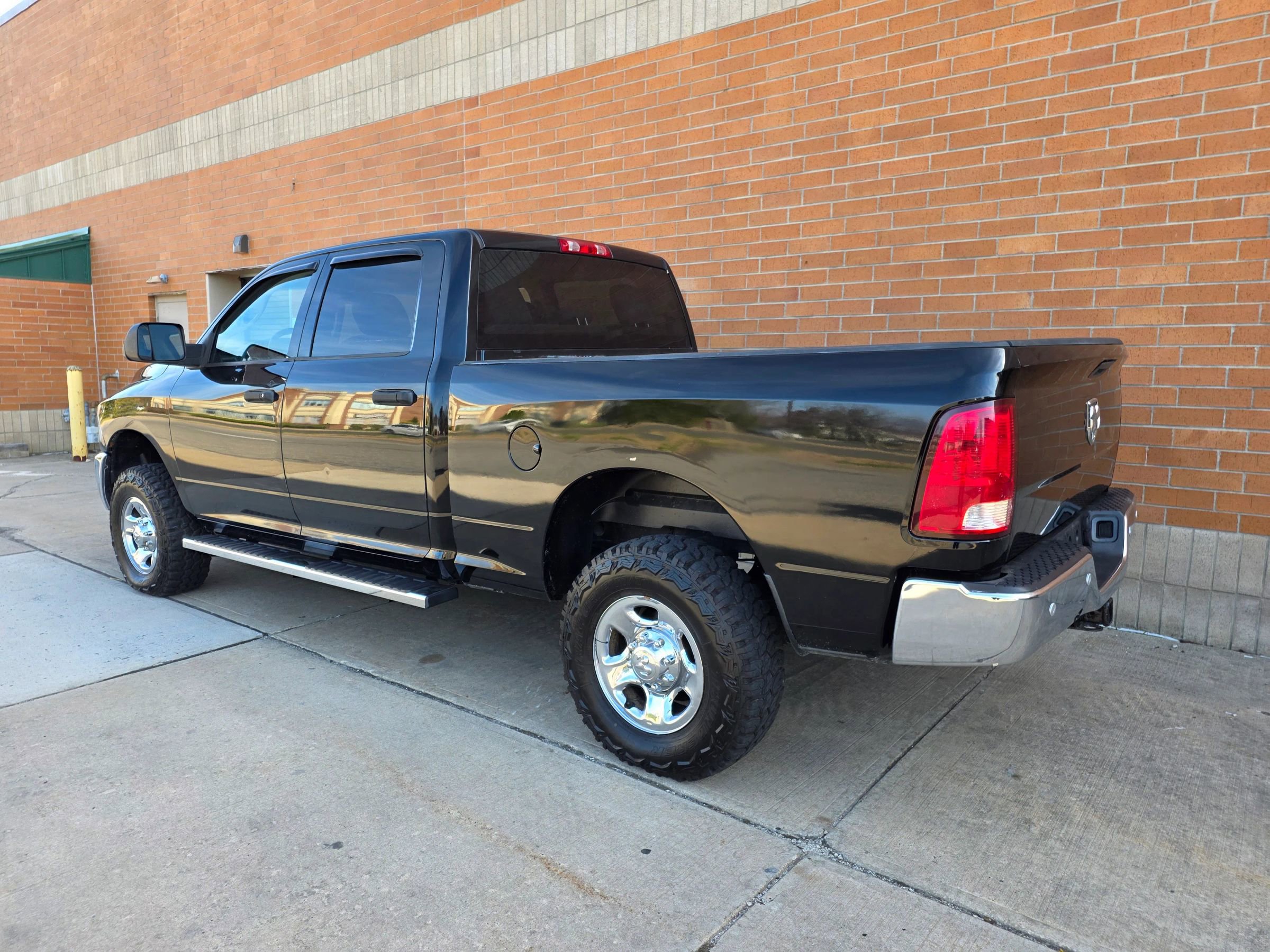 Used 2013 RAM 2500 Tradesman w/ Chrome Appearance Group AWD/4WD image 5