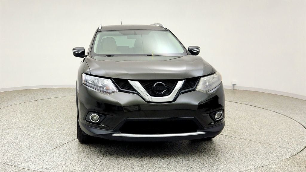 Used 2016 Nissan Rogue SV AWD/4WD image 2