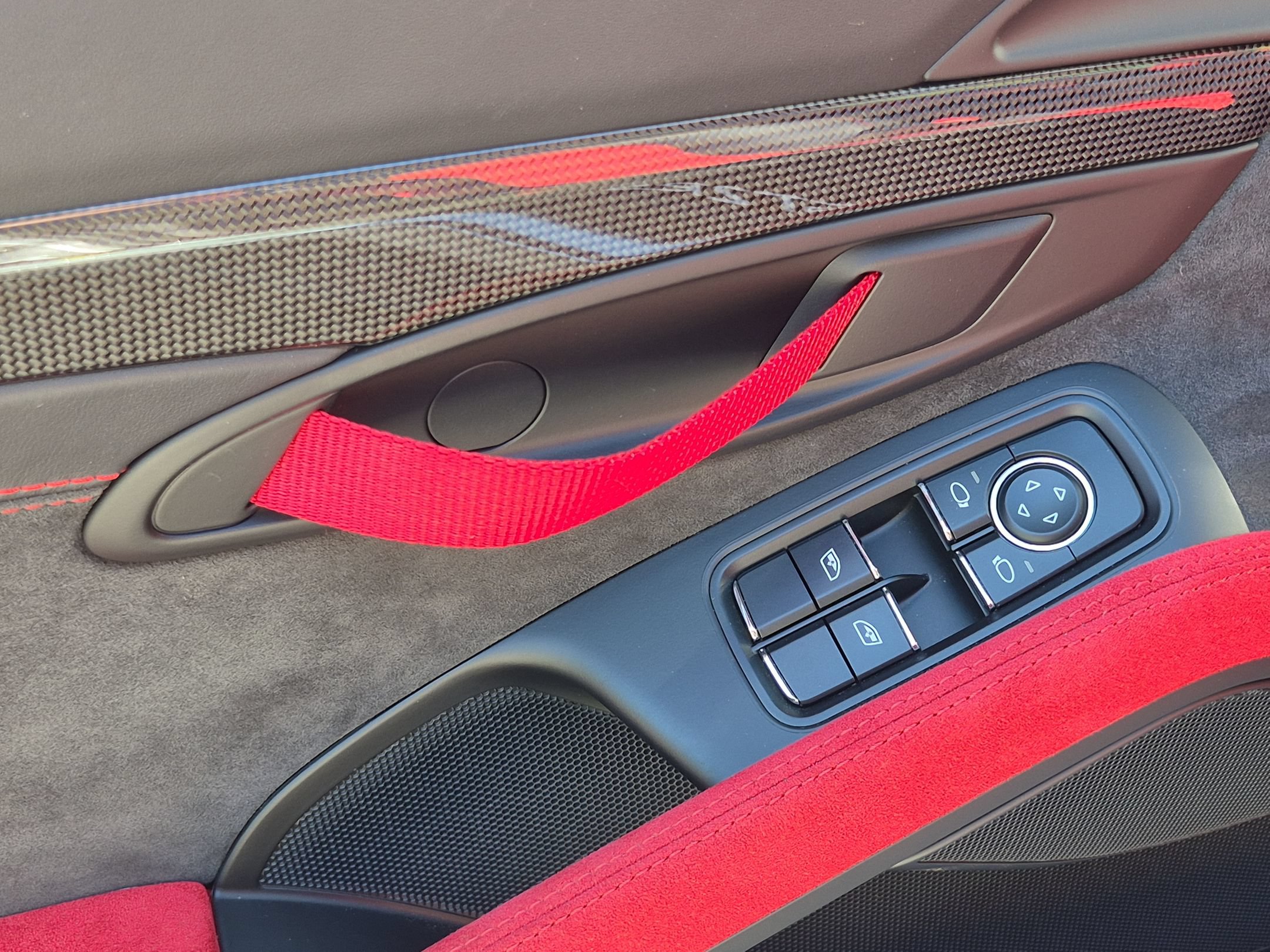 Certified 2018 Porsche 911 GT2 RS RWD image 19