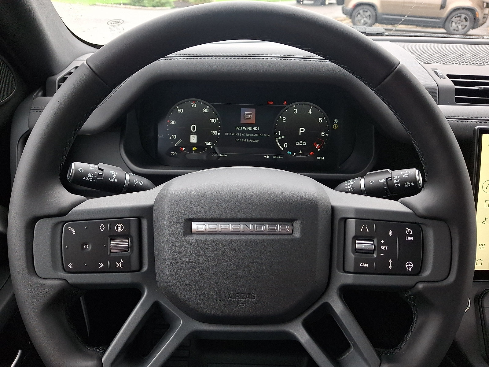 New 2026 Land Rover Defender 110 X-Dynamic SE AWD/4WD image 15