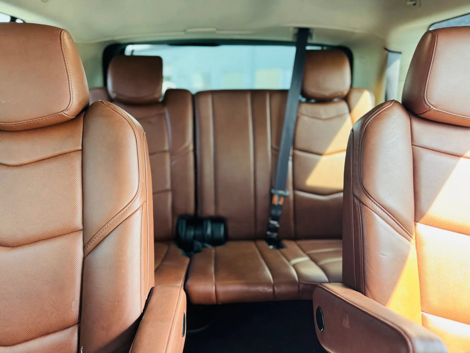 Used 2016 Cadillac Escalade Premium AWD/4WD image 12