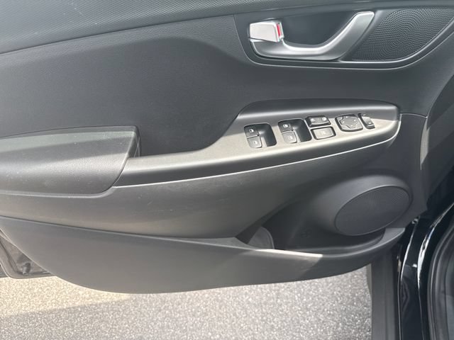 Certified 2023 Hyundai Kona SEL w/ Convenience Package AWD/4WD image 9