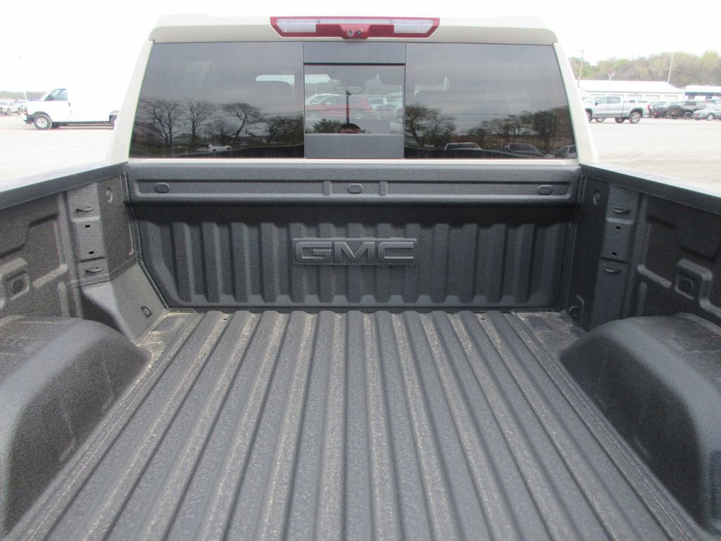 New 2026 GMC Sierra 1500 AT4 image 7