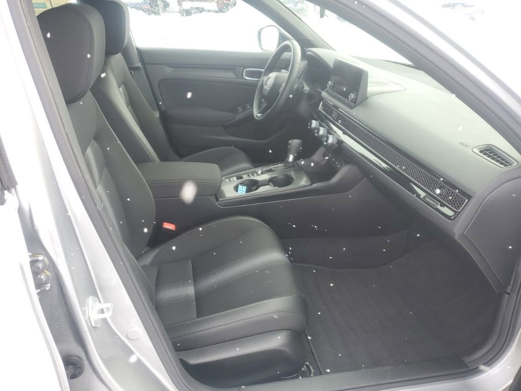 Certified 2025 Honda Civic Sport image 31