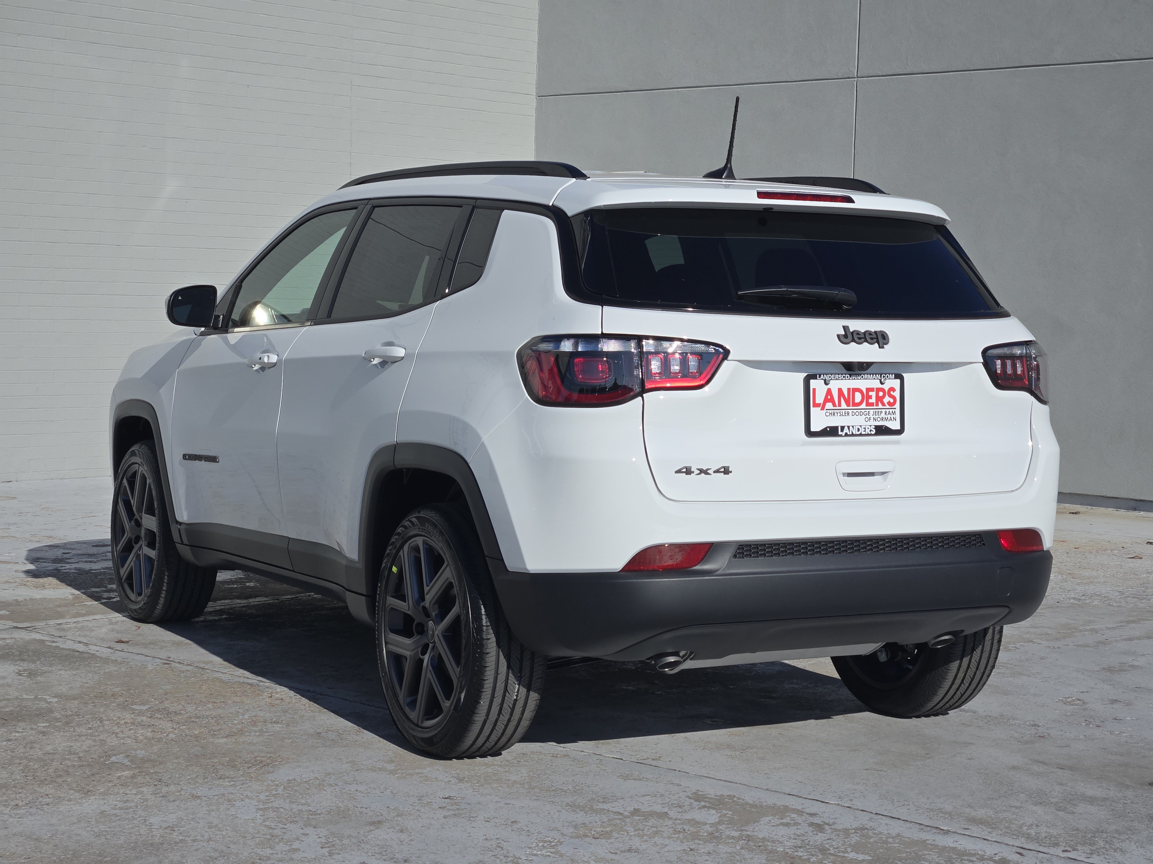 New 2026 Jeep Compass Latitude AWD/4WD image 3