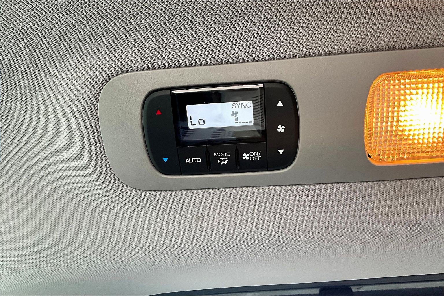 Used 2018 Honda Odyssey EX-L image 25