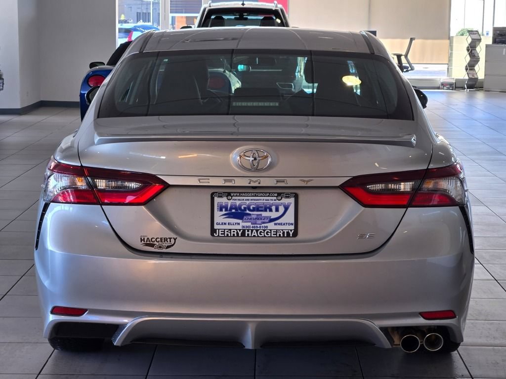 Used 2024 Toyota Camry SE FWD image 12