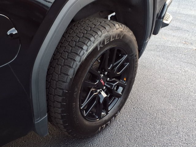 Used 2020 GMC Sierra 1500 Elevation w/ Elevation Value Package AWD/4WD image 25