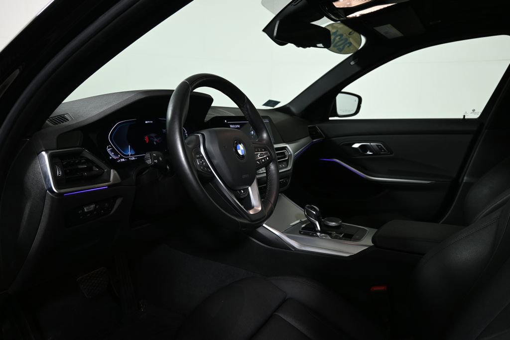 Used 2021 BMW 330e xDrive w/ Convenience Package image 15