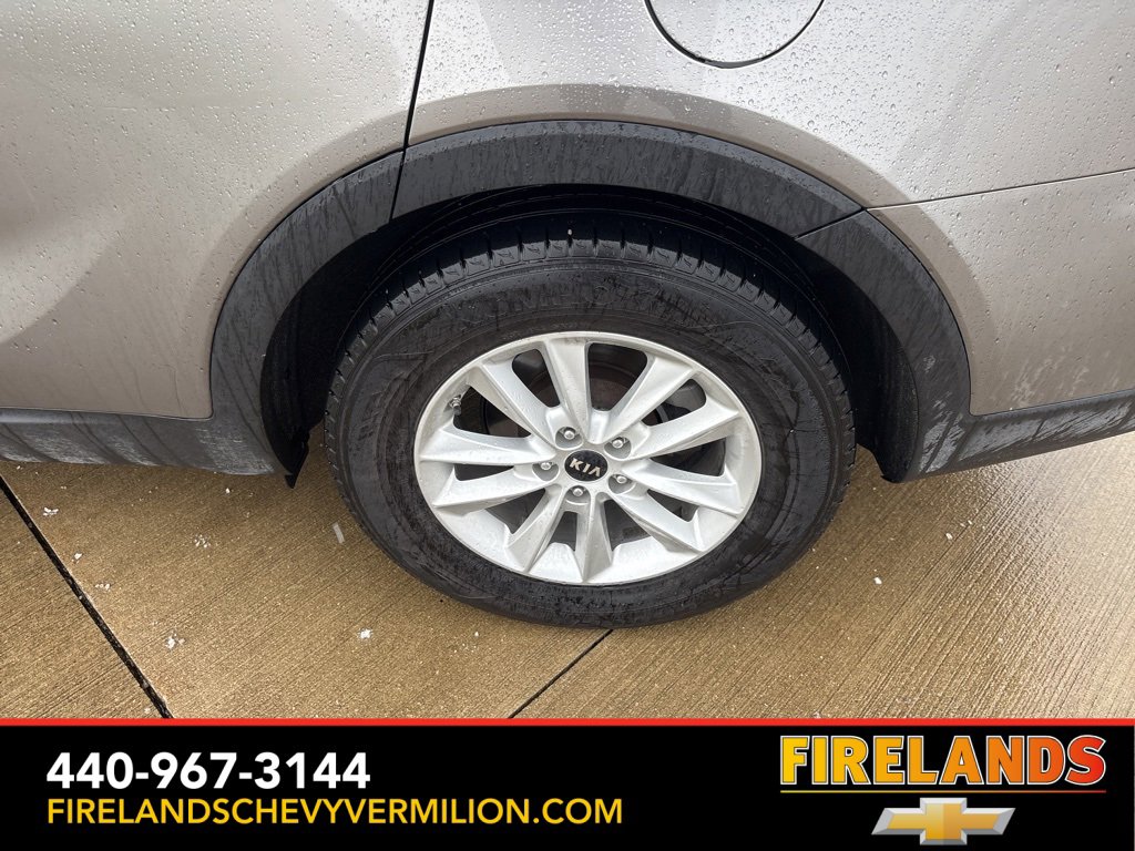 Used 2019 Kia Sorento LX w/ LX Convenience Package image 22