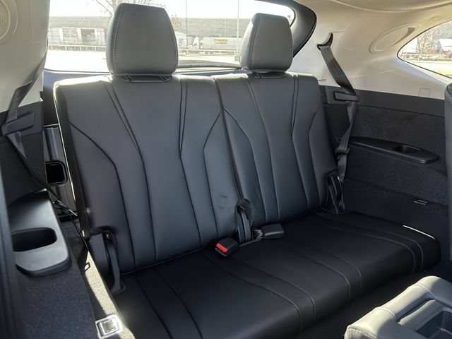 Certified 2026 Acura MDX FWD w/ Technology Package image 37