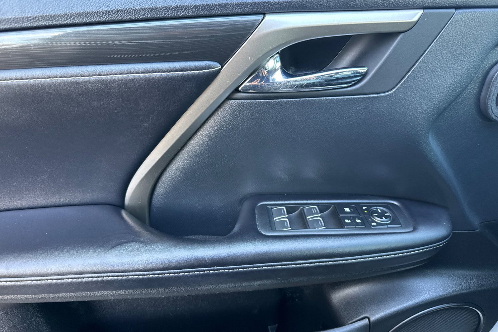 Used 2019 Lexus RX 350 FWD w/ Accessory Package image 11