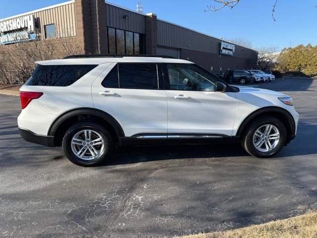 Used 2022 Ford Explorer XLT w/ Equipment Group 202A image 5