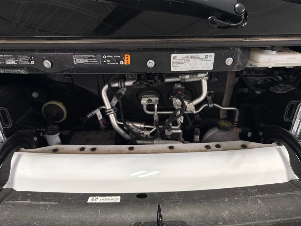Used 2024 Chevrolet Brightdrop 600 w/ Commercial Equipment Package AWD/4WD image 30