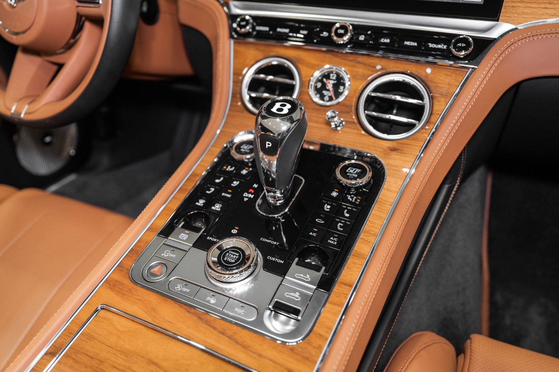 New 2024 Bentley Continental GT V8 AWD/4WD image 37